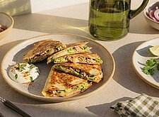 Image of Thunfisch Quesadillas mit Avocado