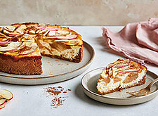 Image of Apfelkuchen mit Eiercreme