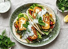 Image of Halloumi Wraps mit Kräuterjoghurt