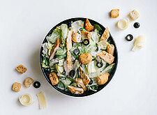 Image of Brotsalat mit Hähnchenfilets