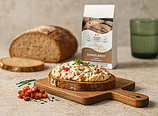Image of Breatl-Streich mit Zwiebel & Speck
