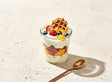 Image of Joghurtcreme mit Früchten