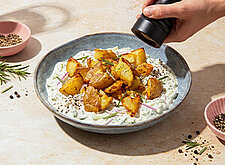 Image of Crispy Kartoffelsalat aus dem Ofen