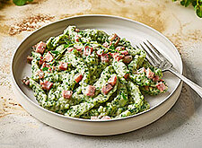 Image of Spinat-Spätzle mit Sahne-Sauce