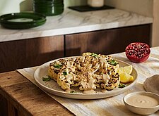 Image of Gegrillter Blumenkohl mit Tahini