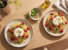 Image of Pasta mit Burrata und Basilikum