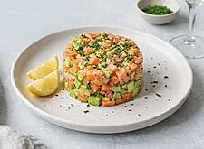 Image of Lachstatar mit Avocado