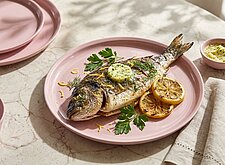 Image of Fisch vom Grill mit Zitronenbutter