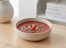 Image of Wassermelonen Gazpacho mit Tomaten
