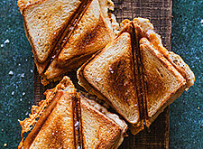 Image of Tomaten Mozzarella Toast