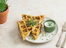 Image of Brotwaffeln mit Schnittlauch Dip