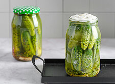 Image of Knackige Essiggurken aus dem Glas