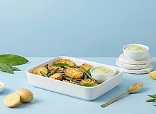 Image of Knusprige Parmesan-Kartoffeln mit Bärlauch-Dip