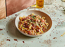 Image of Farfalle mit veganer Carbonara