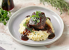 Image of Cremiges Risotto mit Ochsenbäckchen