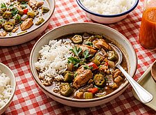 Image of Gumbo mit Huhn und Okra