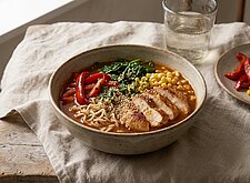 Image of Ramen mit Huhn und Paprika-Miso