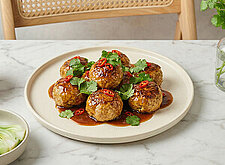 Image of Löwenkopf-Fleischbällchen mit Krabben