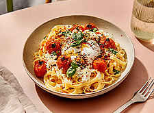 Image of Vegane Tomaten-Feta-Nudeln