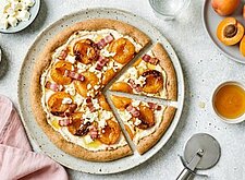 Image of Marillen Speck Flammkuchen