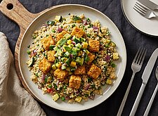 Image of Couscous-Gemüse-Pfanne mit knusprigem Tofu