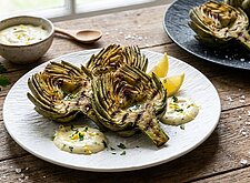 Image of Gegrillte Artischocken mit Zitronen-Aioli
