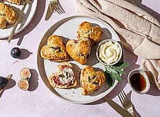 Image of Salami-Salbei-Scones