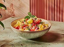 Image of Kartoffelsalat mit Tomaten und Joghurt