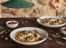Image of Pilzravioli mit brauner Butter und Haselnüssen