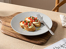 Image of Bruschetta mit Tomaten und Mozzarella