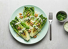 Image of Gegrillter Salat mit Kräuterdressing