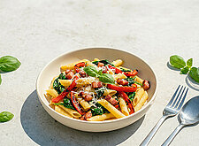 Image of Penne mit Gemüse und Speck
