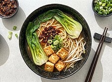 Image of Ramen mit Seidentofu und Chili Crisp
