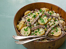 Image of Kartoffelsalat mit Rindfleisch