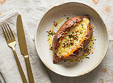 Image of Gefüllte Süßkartoffel mit Käse