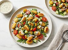 Image of Gnocchi Crouton Salat mit Paradeisern