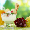 Joghurtcreme mit Früchten